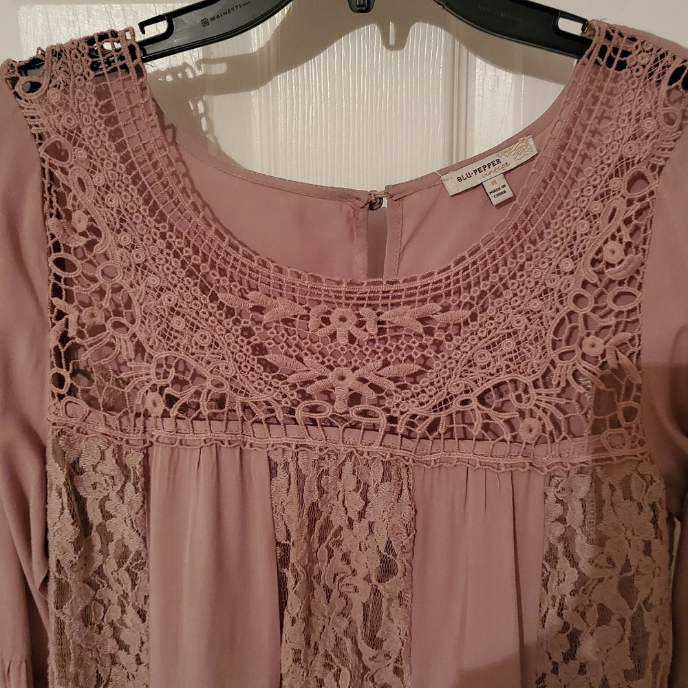 Blouse - Picture 2 of 7